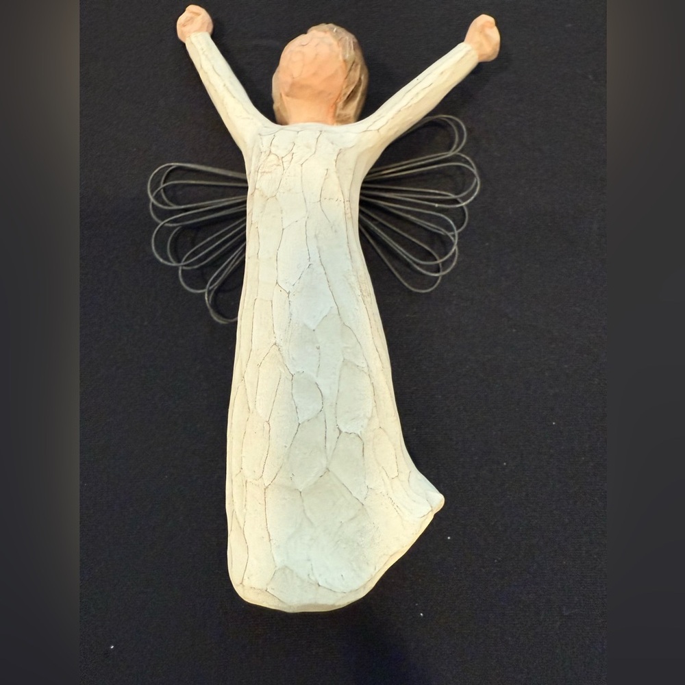 Willow Tree® “Angel of Courage” Figurine – 2000 DEMDACO – Retired item #10